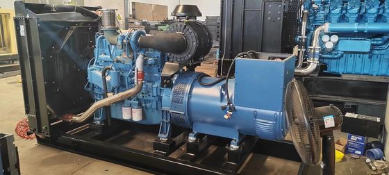 Self Start Control 400KVA Guangxi Yuchai Diesel Generator 320KW for Emergency Backup